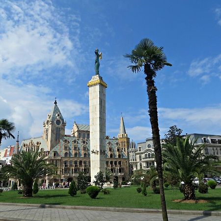Hotel & Casino President Batumi Exterior foto